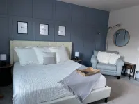 The Guest Suite Hotels near New Windsor Marketplace