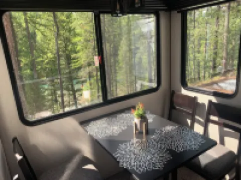 Secluded riverfront RV 7 Miles from Glacier National Park!