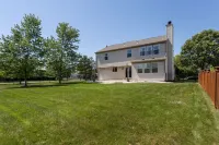 Westfield Gem! 7 Mins to Grand Park + Movie Room!