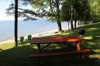 Panorama Waterfront Guest House North of Sturgeon Bay on the shore of Green Bay