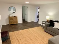 A Cozy Getaway 5 min from the heart of Lancaster! 이스트 람피터 타운쉽 호텔