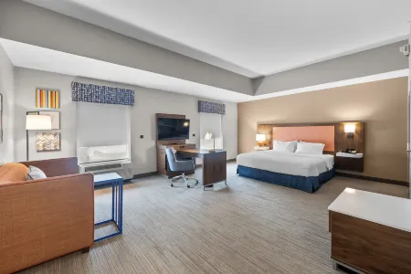 Hampton Inn & Suites St. Louis/South I-55 Отели рядом с достопримечательностью «Заповедник Тесзарс Вудс»