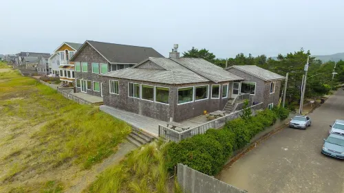 Oceanfront-Nicest on the Beach! Full Late 2025 Renovation!!