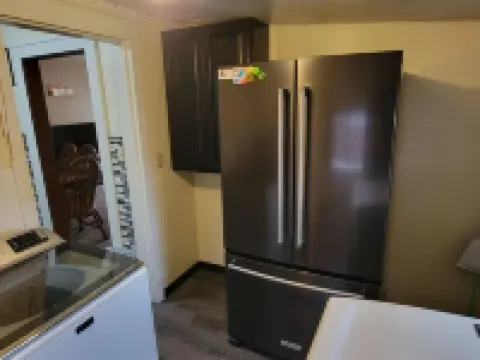 Nice home in downtown 1 block from theater Hotels in Torrington