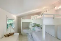 Intercoastal Waterfront Property with Dock Jonathan Dickinson State Park Observation Tower 주변 호텔