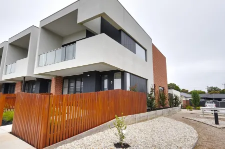 Kaythree - Perfect 3br townhouse close to the centre of Ballarat