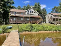 4 bedroom, 2 bath upper and lower unit Sleeps 14