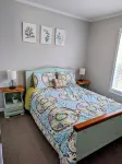 Country Cottage on the Lakeshore--Few Minutes from Beach