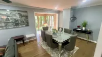 Charming Home 10min from Airport, close to DT Atlanta . Enjoy privacy & comfort!