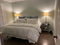 Beautiful condo that is minutes from the beach and Charleston