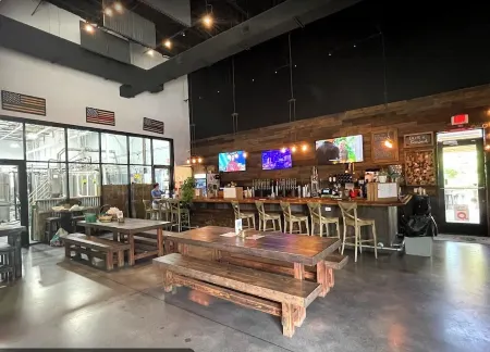 Casita del Sol - Minutes From Downtown and Beaches