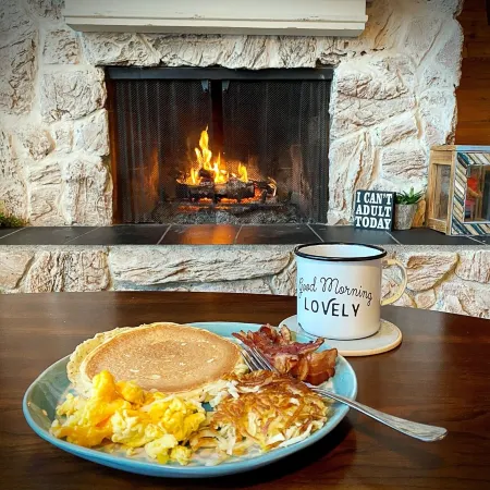 Bel-Hygge 🐋Chalet, cozy comfort the AK way