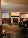 Peaceful 8 Bedroom 5 Bath w/patio bar-grill and swimming pond