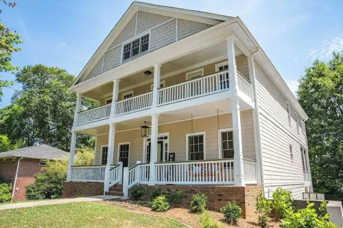 The Southern Peach Mansion - Entire Home in the Heart of Atlanta, GA