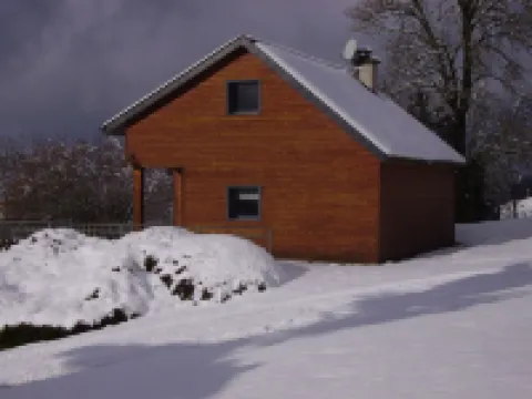 chalet between the mountains and the lakes