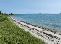 WOW! Amazing property with an amazing view.  You will never want to leave!