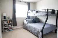 ⭐️Sleeps 7⭐️ Pool and workout room access⭐️ Hotel in zona RSL Practice Field