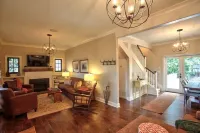 Vintage Luxury Retreat Hotels in McMinnville