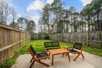 Beach Getaway 5 Mins from Beach Hotels near Naval Aviation Monument Park