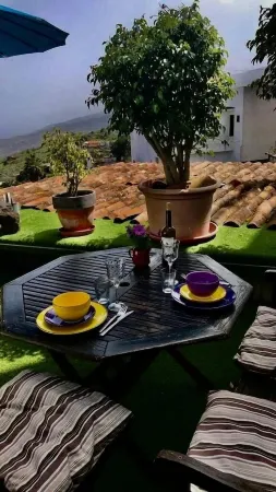 We look forward to you! Отели рядом с достопримечательностью «Las Hayas»