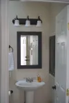Casita Sol - Bright Modern Private 10 mins to downtown