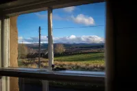 Rathmhor - lovingly restored traditional stone house in Cairngorms National Park