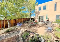 Bright and Sunny Casa Christina-Pet Friendly-Has A/C