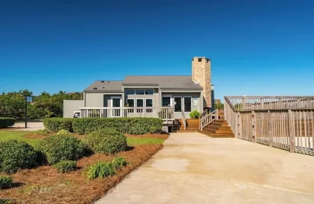 Polished condo with ocean views spanning Fort Macon & Cape Lookout Lighthouse!