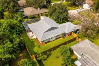 Poolside Golf Paradise: 2 King Bdrms: Beaches 15 Min: Game Room: Tee, Sun & Fun