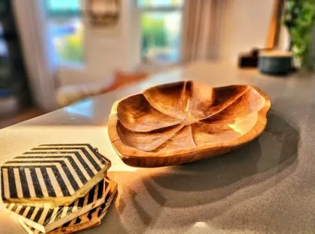 🌊King bed - near SoFi and LAX - free onsite parking