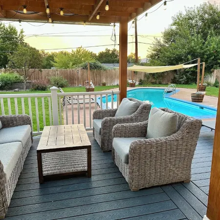 Clarkston House with pool! Relax and enjoy with family and friends