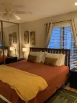 CREEKSIDE COMFORT- FIRST FLOOR CONDO WALKING DISTANCE TO BLOWING ROCK! SLEEPS 6