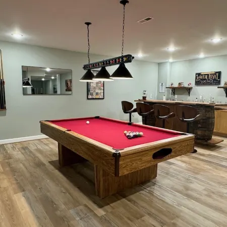 7 Bedrooms-4 Kings, 7 Baths! Sleeps 20! Pool Table, Ping Pong & Many Water Toys!