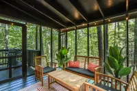 MID-CENTURY MODERN A-FRAME - HOT TUB/FIREPIT IN WOODS