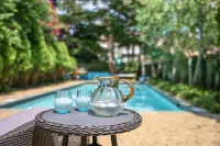 421 Irie: Simply Charming 2 Story COTTAGE!! Private Pool!! 1 Off Street Parking! - 5-نجوم