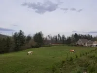 Newly Constructed Mountain Home with Garage!Wonderful Views, yet Close to Town! Hotels in Clear Creek