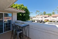 Los Balcones de Palm Springs Mid-Century Modern Designer Condo, City ID #068484