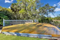 The Cove House- Close to Downtown and Tybee!