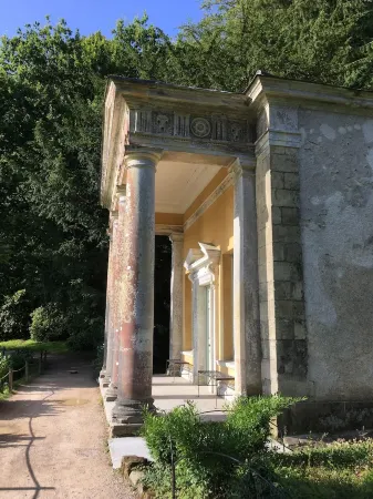 Charming Cottage in idyllic location on Stourhead Estate