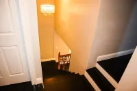 Luxury Colonial near Hiking Trail Hotels in Meriden