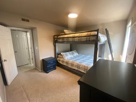 Pointe of View- Lake front condo minutes away from all the action.