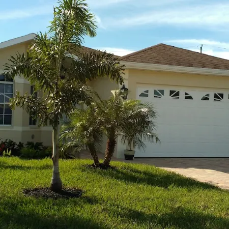 Naples Best Value Luxury 4 Bedroom Heated Pool Spa Bikes Spacious Backyard