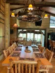 NEW Cabin Discounted Price! Spacious Lodge, TheaterRm,NFL Sunday,2 Pools,Fishing Hotels near Honeysuckle Rose Boutique