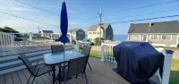 Ocean View Beach house steps from the ocean, minutes away from downtown Plymouth