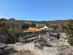 Upscale Cabin Between Dripping Springs & Johnson City