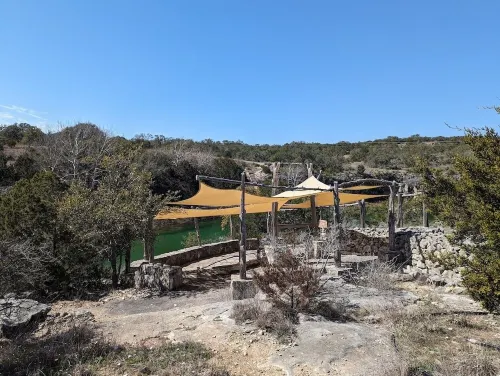 Secluded Waterfront Cabin- Canoe, Fish, Swim & Stargaze Near Pedernales Falls - 4つ星