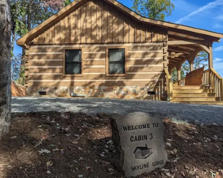 Closest Vacation Rental to NC's Stone Mountain State Park Hotels in Traphill