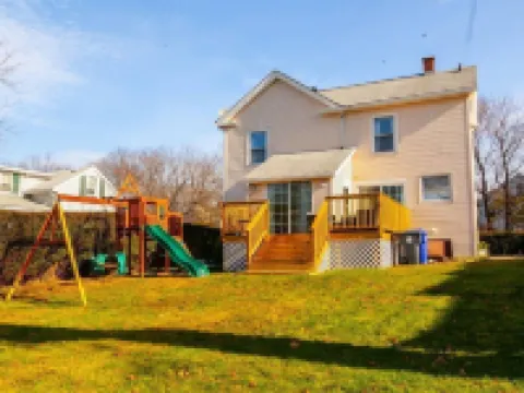 Scenic   River  View Hotels in Enfield