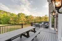 5 -Star Luxury Mountain Getaway - Grandview Lodge - Pool Opens Around April 15