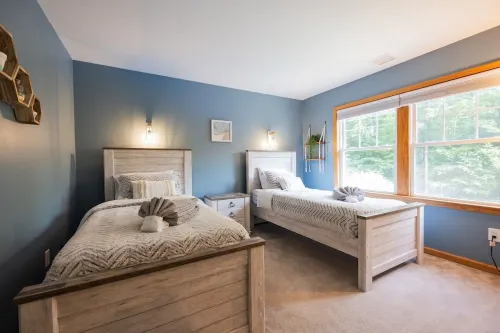 Cozy Adirondack Lodge in Lake George Hotels in Lake George